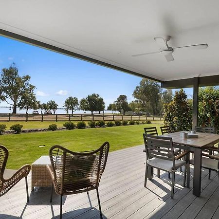 No 1 Marine Cove - Lake Views Villa Yarrawonga Exterior photo